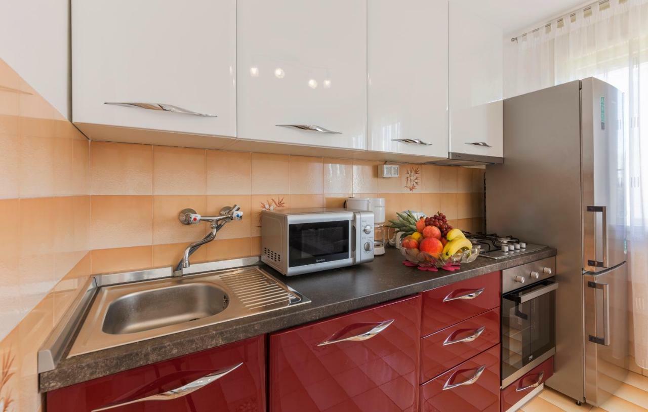 Apartman Two Bedroom Apartment, Neighborhood, Free Parking, Wifi